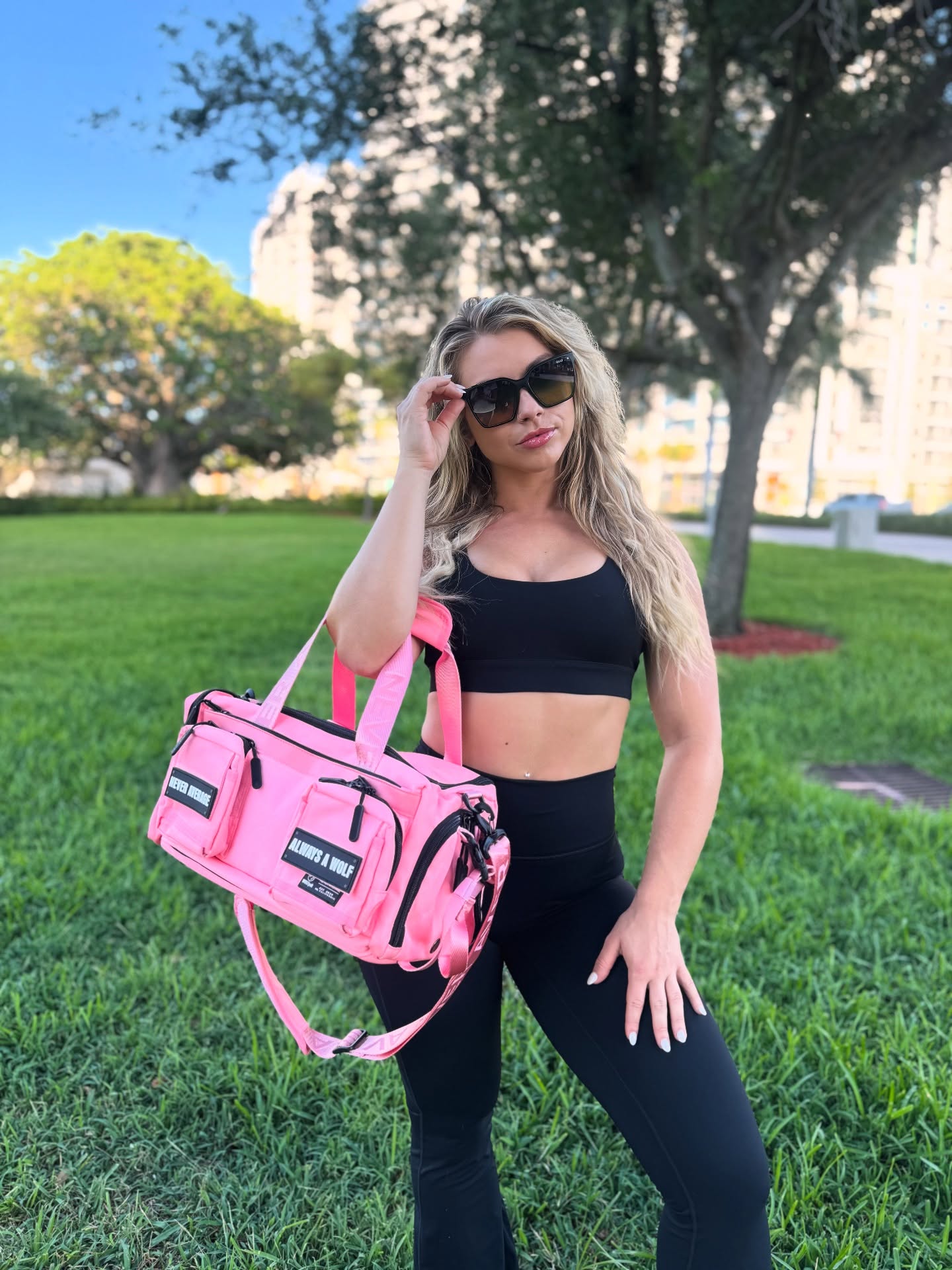 I am excited to announce my collaboration with wolfpak.official this one is for all my Barbie & pink loving girls out there! This bag is amazing for travel or for packing extra clothes for your day, so you can head right to the gym after work! 

I will have 1 lucky winner take home a 20L MINI DUFFLE KNOCKOUT PINK💕💗

Four steps to enter:
1️⃣Follow wolfpak.official and xo_kailee
2️⃣Block and Report any second WOLFpak account not us. (You did not win early)
3️⃣Tag friend(s) below and hit the share button too
4️⃣Post to your Story (must)👈🏼

Winner will be announced FRIDAY on my IG Story

👉🏼Be aware of spam accounts asking for you to fill out a link… not us!

#wolfpak #travel #backpack #lifestyle #giveaway
#ufc

NEVER AVERAGE ALWAYS A WOLF