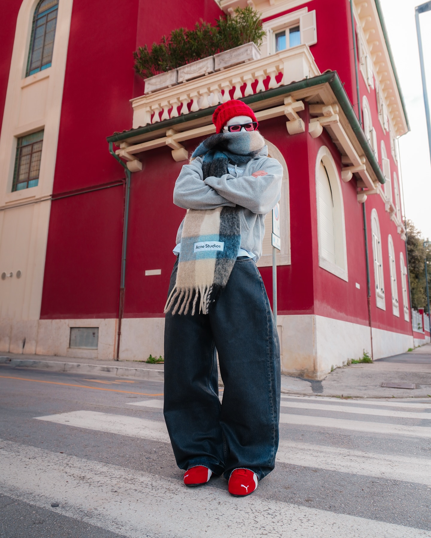 Too cozy for this city 

#streetwear #outfits #instafashion #ootd #streetstylelook 

Outfit inspo | Streetwear Style | Fashion inspo | Puma Speedcat