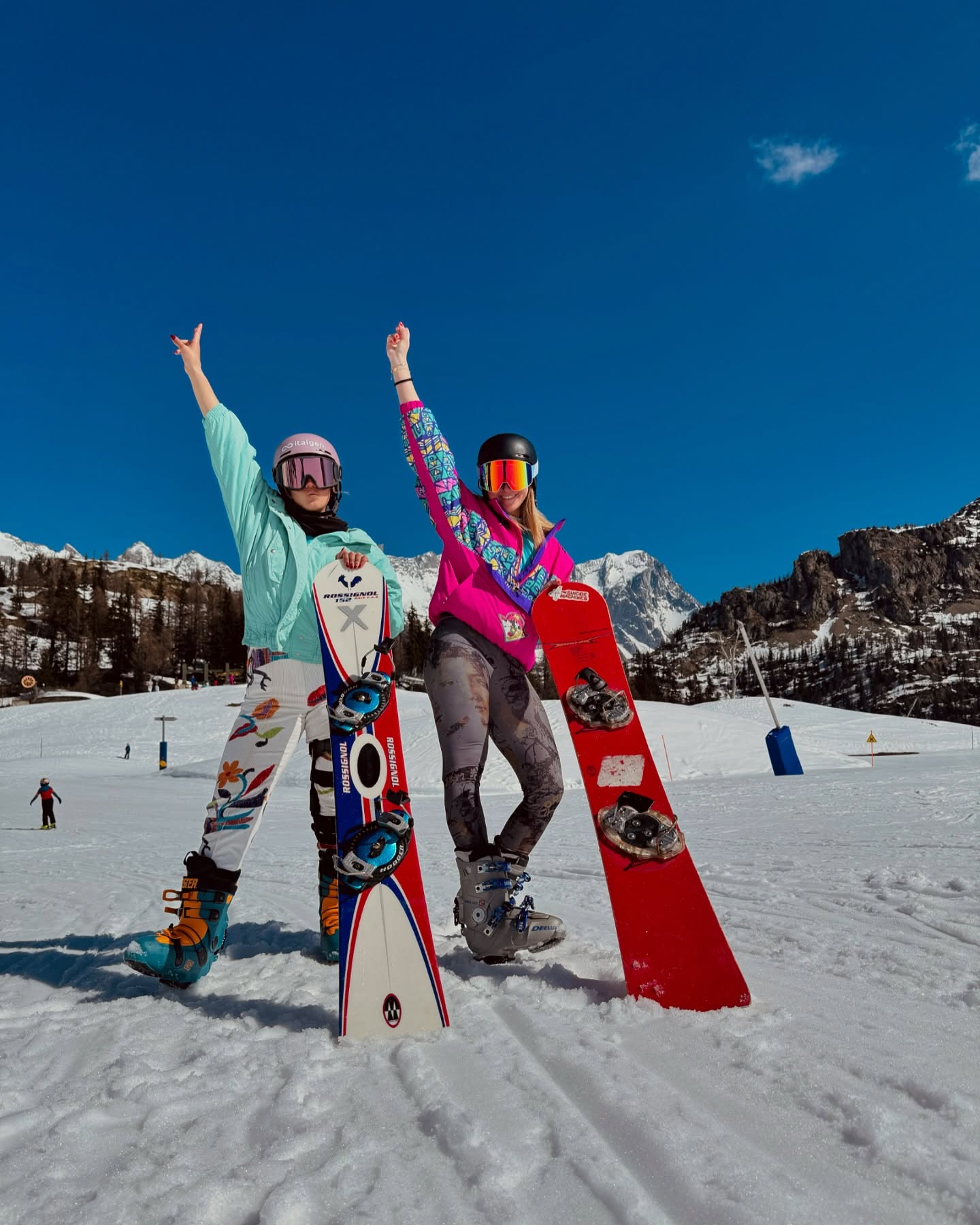Hardbooter’s day 💜
@ilovehardbooters 

📸 @geppodimauro 
#hardbooters #snowboard #snowboardggirl