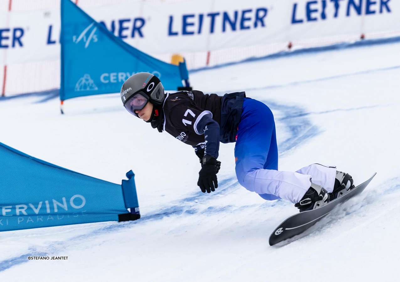 Non è con un ventesimo posto che contavo di iniziare questa stagione di Coppa del Mondo, ma se penso che un mese fa non ero nemmeno sicura di poter tornare a gareggiare a questo livello così in fretta, e invece ero qui a dare il massimo, surfando meglio di quanto pensassi e con un’attitudine che mi ha sorpresa… beh, qualcosa di cui essere fiera lo trovo.

È stato uno dei periodi più pesanti della mia vita sotto molti aspetti, ma piano piano stiamo andando avanti! 💪🏻

Un grazie enorme a @italgen_energia per essere sempre al mio fianco e ad @enfelte per essere venuto fin qui a supportarmi. Non sapete quanto significhi per me! 🙏🏻

📸 @jeantetstefano