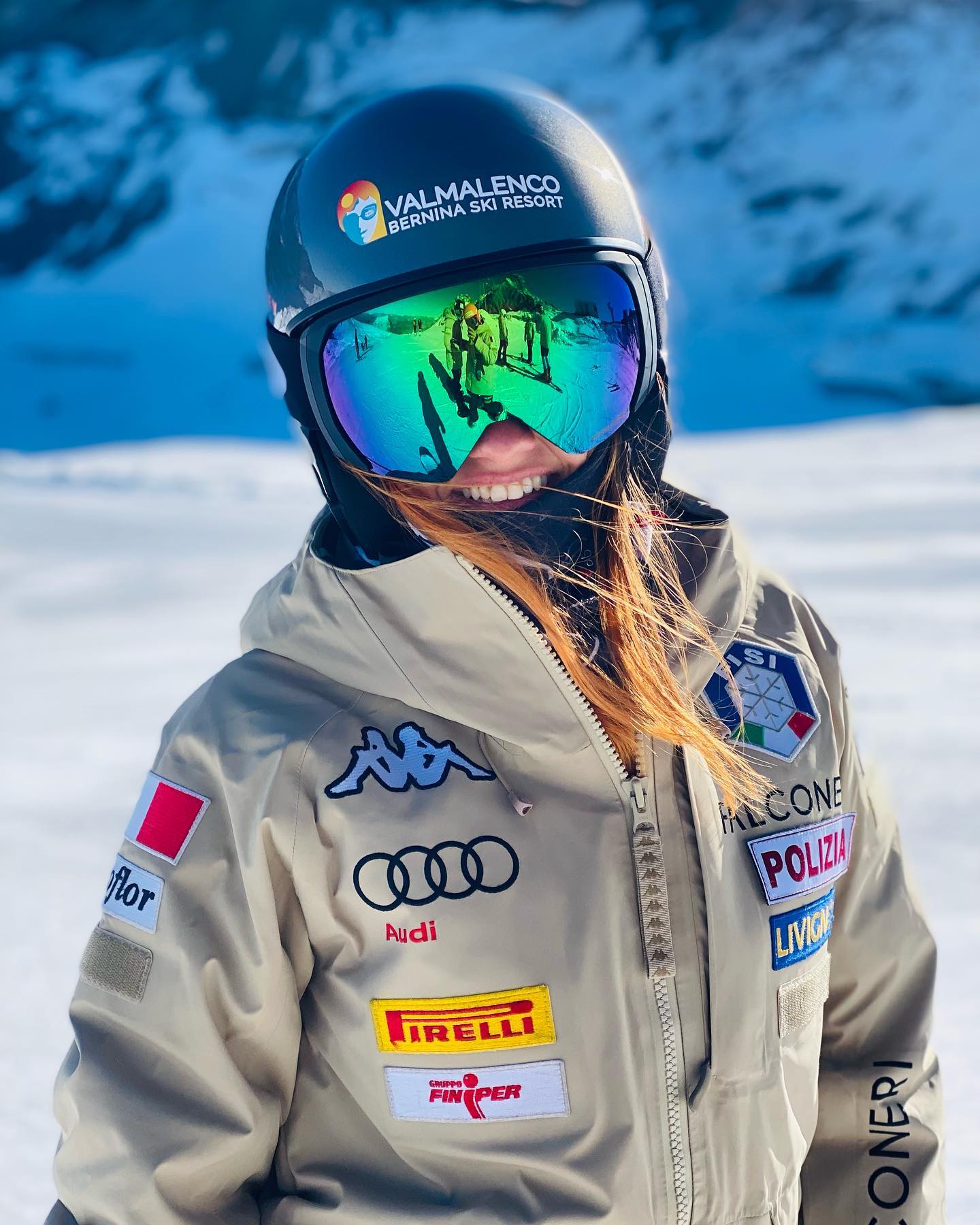 Tornata nel mio elemento ❄️

📸 @raffaellabrutto 

#snowboardgirl #stelvio #oakley #wearefisi #